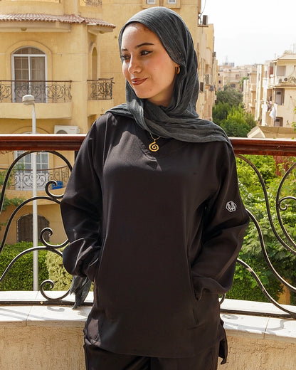 Black Modest V-Cut